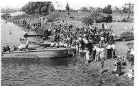 Oddanie do użytku mostu na rzece Narwi koło Uhowa. 1956 rok. Fot. NN. Zbiory własne