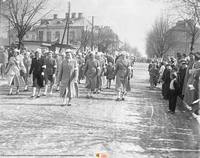 Maszerują siostry PCK;  *Polish Red Cross sisters marching  **93630<br />