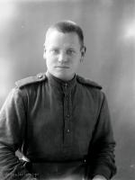 <p>Czerwonoarmista. Ok. 1944 rok</p>

<p>Red Army soldier – private soldier riadovoj. Circa 1944.</p>

