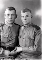  Frontowi przyjaciele z Armii Czerwonej. Ok. 1944 rok,  Friends from the Red Army ca 1944