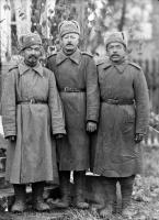    Trzech żołnierzyArmii Czerwonej w szynelach. 1944 rok, Three Red Army soldiers wearing greatcoats, 1944