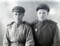  Żołnierze sowieccy ; The Soviet soldiers<br />Dofinansowano ze srodków Ministerstwa Kultury i Dziedzictwa Narodowego i Starostwa Powiatowego w Bialymstoku.<br />