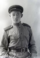  Piechur sowiecki z odznaką gwardii ; A Soviet infantryman with the honour of the militia<br />Dofinansowano ze srodków Ministerstwa Kultury i Dziedzictwa Narodowego i Starostwa Powiatowego w Bialymstoku.<br />