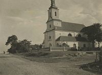 <p>Kościół parafialny w Topczewie ; A church in Topczewo</p>
