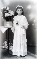  Pamiątka I Komunii dziewczynki ; The girl's First Holy Communio<br />Dofinansowano ze srodków Ministerstwa Kultury i Dziedzictwa Narodowego i Starostwa Powiatowego w Bialymstoku.<br />