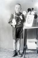  Chłopiec - marynarz - I Komunia ; The boy wearing a seaman outfit - First Holy Communion<br />Dofinansowano ze srodków Ministerstwa Kultury i Dziedzictwa Narodowego i Starostwa Powiatowego w Bialymstoku.<br />