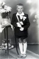  Chłopiec I Komunia ; A memento photograph of a little boy First Holy Communion<br />Dofinansowano ze srodków Ministerstwa Kultury i Dziedzictwa Narodowego i Starostwa Powiatowego w Bialymstoku.<br />