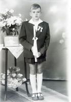<p>Chłopiec- I Komunia ; A memento photograph of a little boy First Holy Communion<br />
Dofinansowano ze środków Ministerstwa Kultury i Dziedzictwa Narodowego i Starostwa Powiatowego w Bialymstoku.</p>
