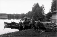  Połów ryb na jeziorze Żejmiana. Kresy. Ok. 1930 rok, A fishing on the Zejmiana lake. Borderland. Circa 1930.