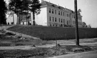 Szkoła w Podbrodziu. Ok. 1935 rok *Podbrodziu School. Ca. 1935