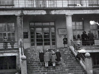  Szkoła Pielęgniarska w Białymstoku  ; *A school of nursing in Białystok<br />Dofinansowano ze srodków Ministerstwa Kultury i Dziedzictwa Narodowego i Starostwa Powiatowego w Bialymstoku.<br />