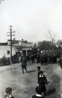  Defilada w Łapach  ; *A parade in Łapy<br />Dofinansowano ze srodków Ministerstwa Kultury i Dziedzictwa Narodowego i Starostwa Powiatowego w Bialymstoku.<br />