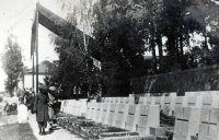  Kwatera poległych żołnierzy na Rossie  ; *A war memorial on Rossa<br />Dofinansowano ze srodków Ministerstwa Kultury i Dziedzictwa Narodowego i Starostwa Powiatowego w Bialymstoku.<br />