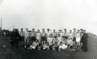  Piłkarze z Łap- 2  ; * The football players from Łapy-2<br />Dofinansowano ze srodków Ministerstwa Kultury i Dziedzictwa Narodowego i Starostwa Powiatowego w Bialymstoku.<br />