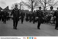 1 Maja 1963- Idą piłkarze ręczni ** 1 May 1963 - handball players marching- k016<br />Dofinansowano ze środków Ministra Kultury i Dziedzictwa Narodowego, Starostwa Powiatowego w Białymstoku, Urzędu Miejskiego w Łapach, Gminy Sokoły<br />