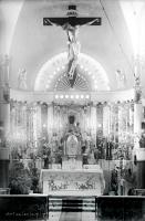 Ołtarz główny w kościele pw. Św. Piotra i Pawła w Łapach. 1935 rok.
The main altar in the Saints Peter and Paul Church in Lapy. 1935.