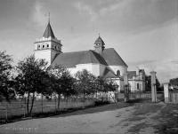 Kościół pw. Św. Piotra i Pawła w Łapach. Ok. 1930 rok. *Church. St. Peter and Paul in Łapy. Ca. 1930