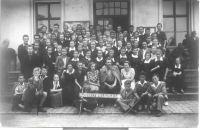  Wycieczka do Wieliczki. 1950 r Fot. NN. Fot. Zbiory własne