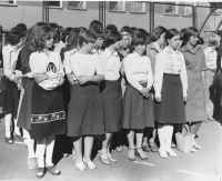  Zakończenie roku szkolnego. 1977 rok. Fot. NN. Zbiory własne