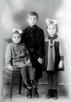 Dzieci. Ok. 1943 rok *Children. Ca. 1943