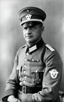Oficer policji niemieckiej w Łapach. Ok. 1943 rok
A German policeman in Lapy. Circa 1943.