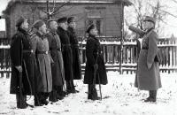 Policjanci niemieccy w Łapach. Ok. 1943 rok
German policemen in Lapy. Circa 1943.
