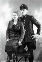   Niemiecki kolejarz z żoną. Ok. 1943 rok, German railroad man and his wife ca 1943