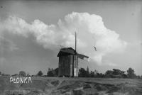 <p>Wiatrak w Płonce Kościelnej. Ok. 1930 rok</p>

<p>The windmill in Plonka Koscielna. Circa 1930.</p>

