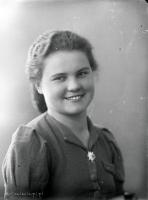 Radosna dziewczyna. Ok. 1950 rok
A happy girl. Circa 1950.