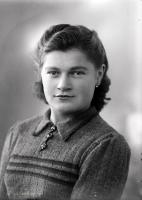   Młoda kobieta. Ok. 1945 rok , young woman ca 1945
