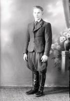   Kawaler w bryczesach. Ok. 1944 rok, young man wearing jodhpurs ca 1944
