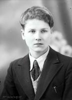   Kawaler. Ok. 1944 rok, young man ca 1944