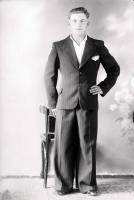 Kawaler z fantazyjką. Ok. 1943 rok *Bachelor from fantazyjką. Ca. 1943