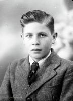 Chłopiec. Ok. 1950 rok *Boy. Ca. 1950