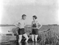 Nad wodą. Ok. 1935 rok.  *water. Ca  1935