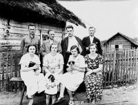 U rodziny w Korkożyszkach. Ok. 1930 rok. *In family from Korkożyszki. Ca. 1930
