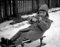 Januszek na sankach. Ok. 1930 rok * Januszek sledding. Ca. 1930