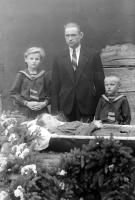   Pogrzeb. Ok. 1943 rok, funeral ca 1943