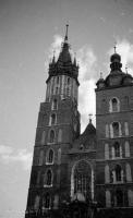 <p>Kościół Mariacki w Krakowie. Ok. 1935 rok</p>

<p>*St. Mary's Church in Krakow. Ca. 1935</p>
