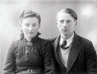 Panna i kawaler. 1944 rok, young man and a young woman, 1944