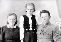   Portret rodzinny. Ok. 1943 rok, family portrait ca 1943