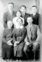   Zdjęcie rodzinne. Ok. 1942 rok, family photograph ca 1942