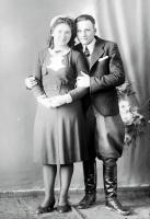   Dziewczyna i chłopak. Ok. 1945 rok, girl and boy ca 1945