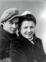   Dziewczyna i chłopak. Ok. 1945 rok, girl and a boy ca 1945
