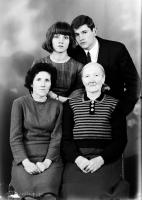 Rodzina. Ok. 1960 rok *Family. Ca. 1960