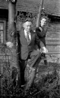 Mężczyzna i kobieta. Ok. 1950 rok *A man and a woman. Ca. 1950