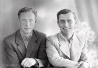   Dwóch kawalerów z Bocian. Ok. 1945 rok, two young men from Bociany ca 1945