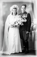 <p>Ślub plutonowego. 1944 rok,</p>

<p>platoon sergeant's wedding, 1944</p>
