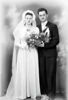 Pamiątka ślubu. Ok. 1943 rok *Wedding memento. Ca 1943