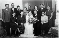Pamiątka ślubu. Ok. 1944 rok *Wedding memento. Ca 1944